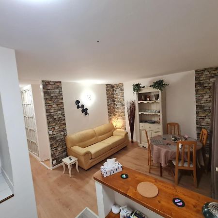 Deux Pieces Terrasse Appartement Moret-sur-Loing Buitenkant foto