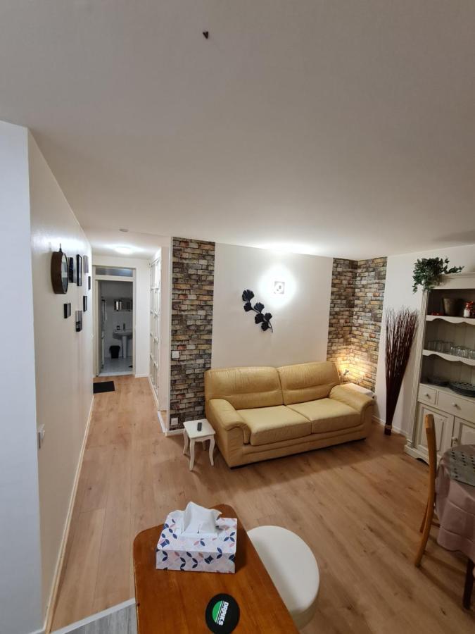 Deux Pieces Terrasse Appartement Moret-sur-Loing Buitenkant foto